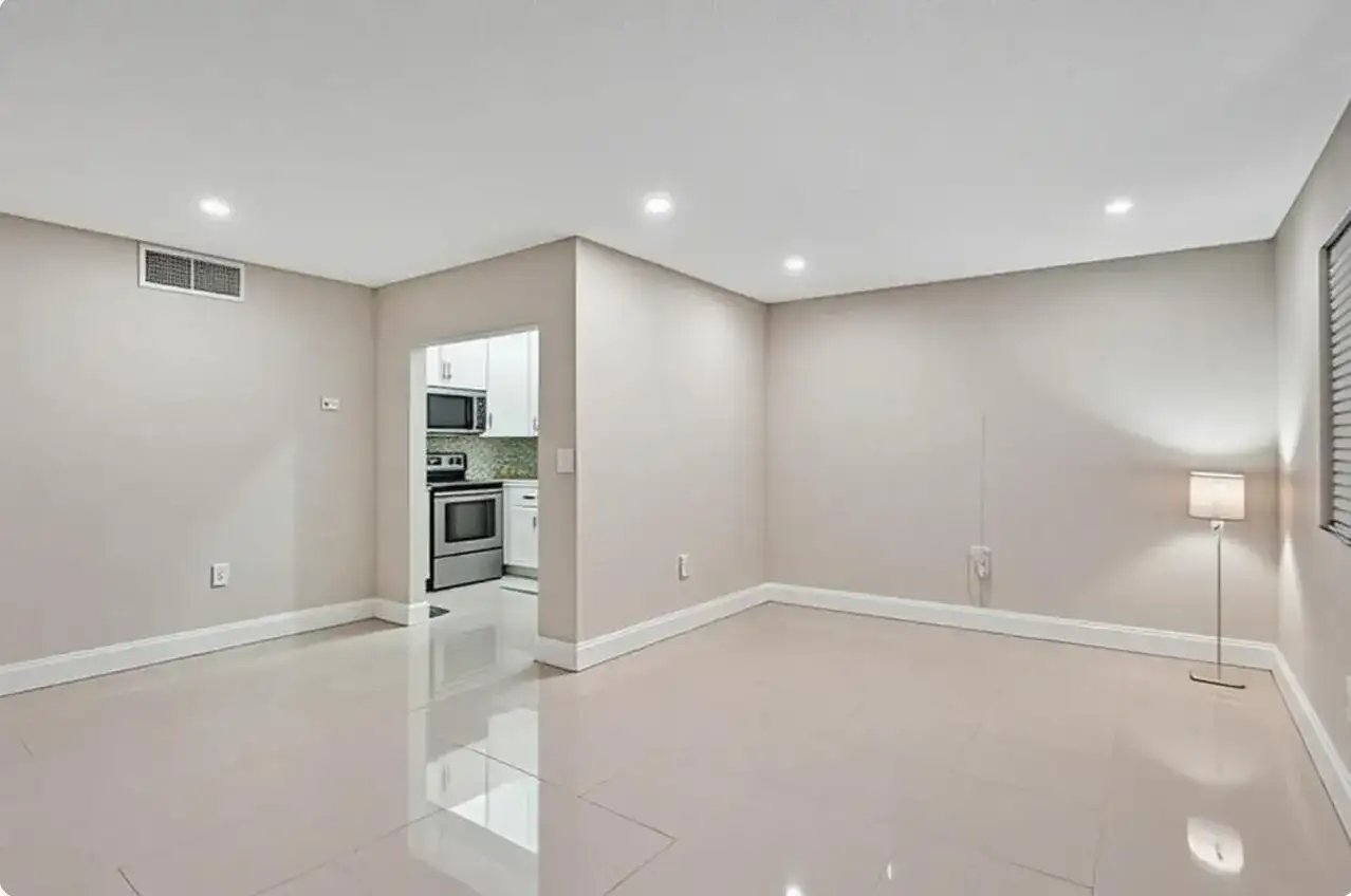 4980 E Sabal Palm Boulevard E # 124, Tamarac FL 33319 photo 2