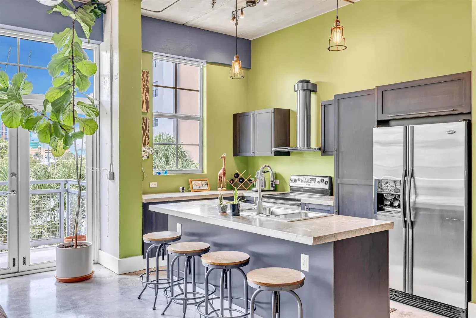 425 N Andrews Avenue # 303, Fort Lauderdale FL 33301