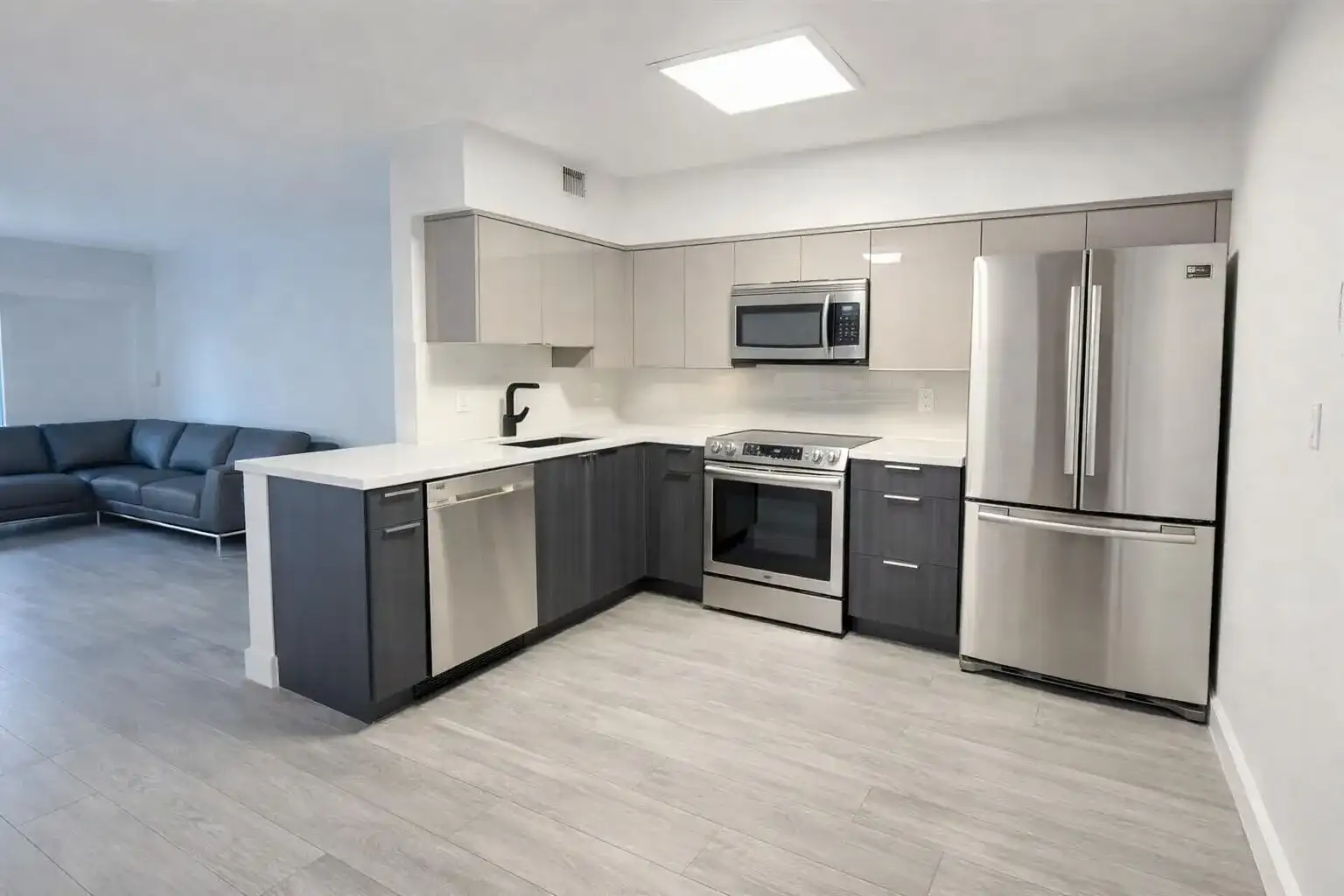 3220 Bayview Drive # 211, Fort Lauderdale FL 33306