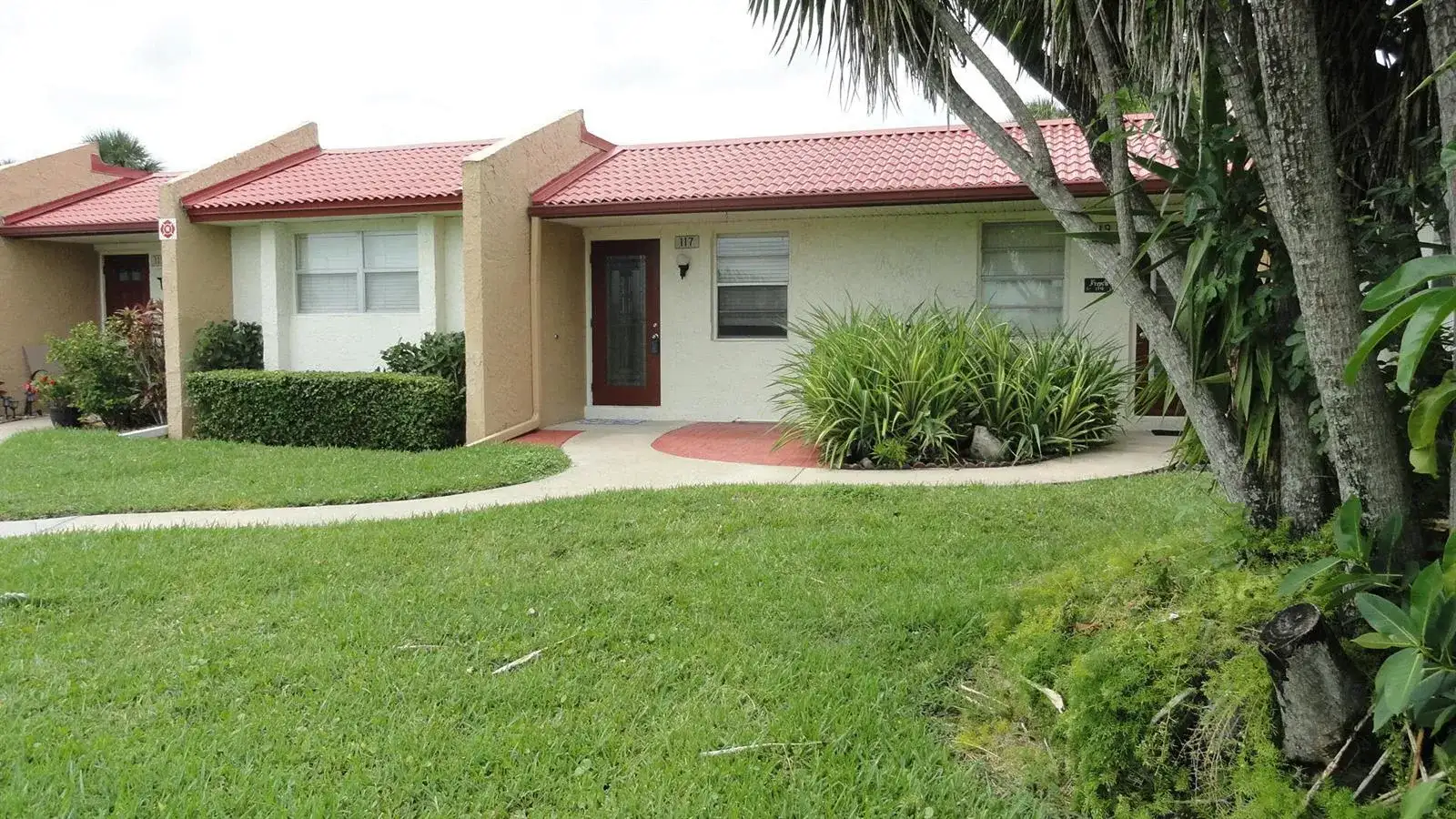 117 Golden River Drive, West Palm Beach FL 33411 photo 3