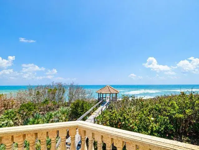 8327 Jimmy Buffett Mem Highway, Melbourne Beach FL 32951