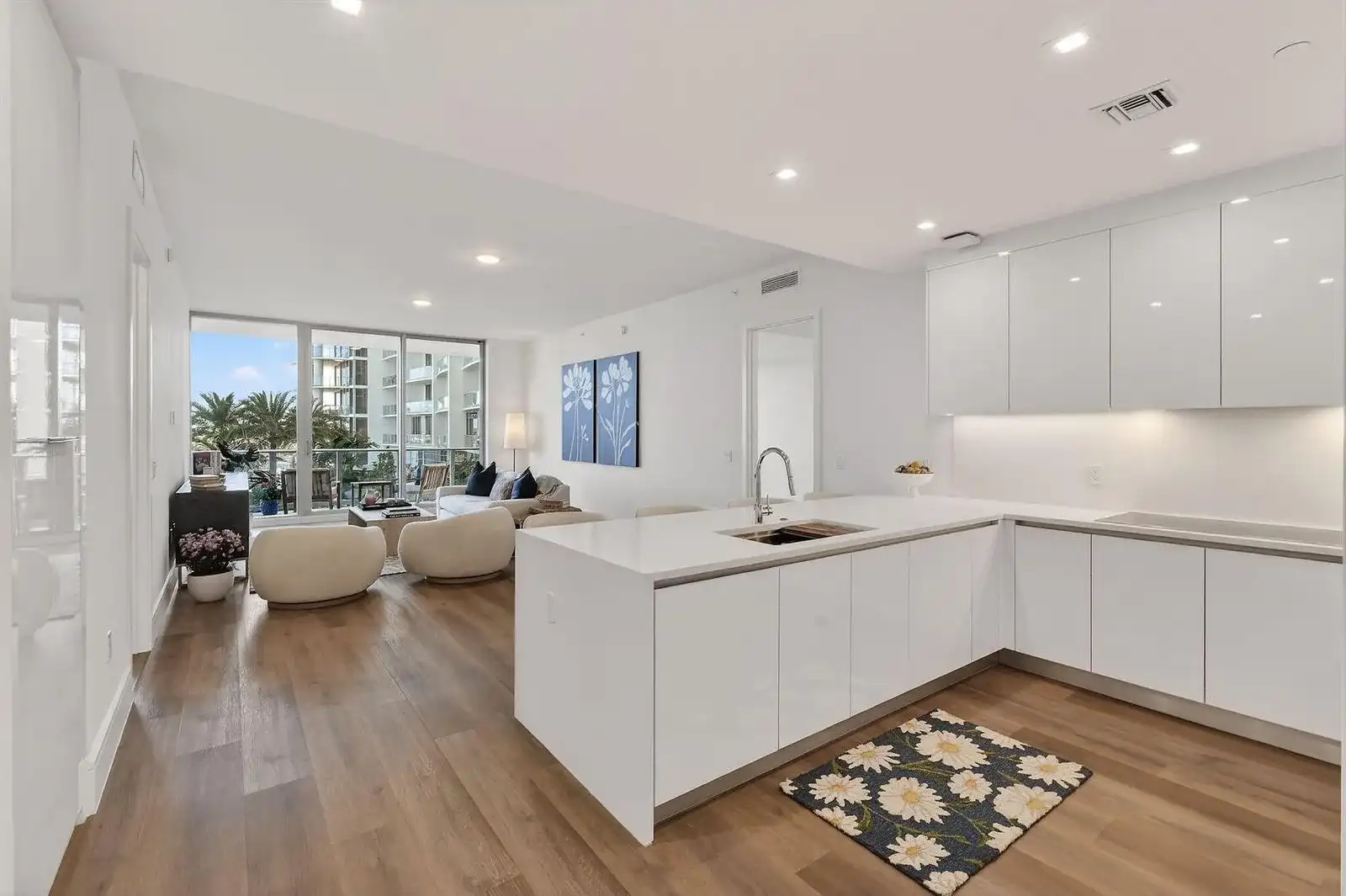 220 Lake Shore Drive # 715, Lake Park FL 33403
