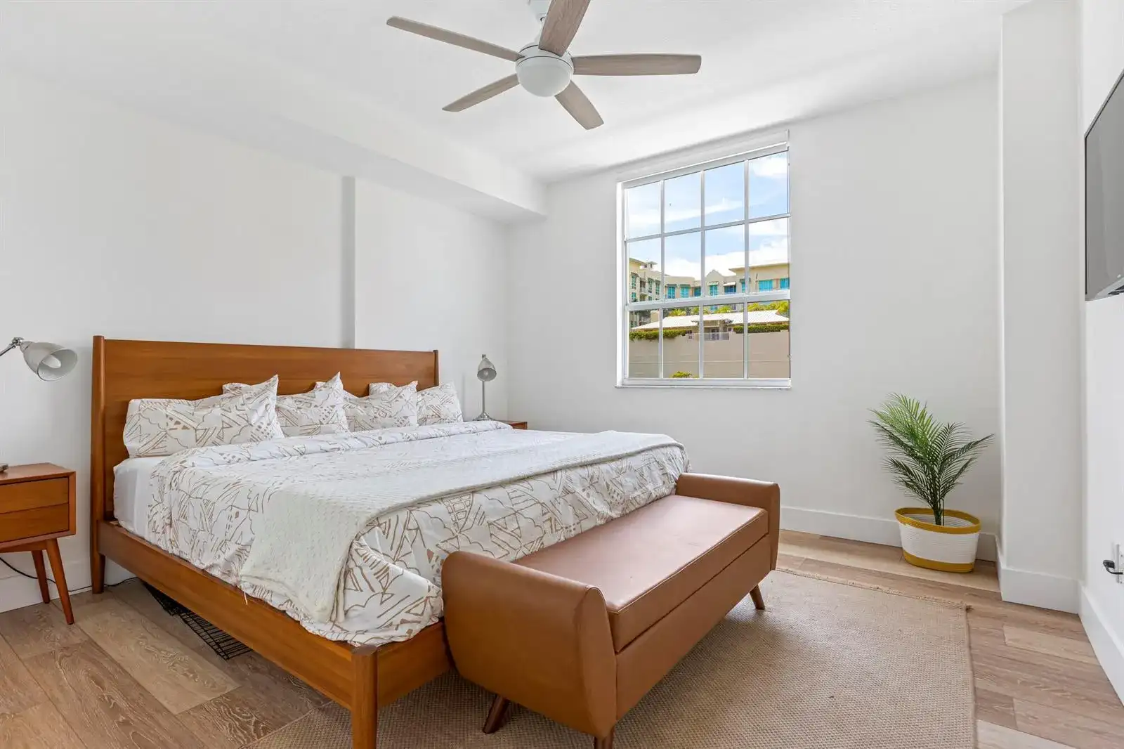 600 S Dixie Highway # 519, West Palm Beach FL 33401 photo 2