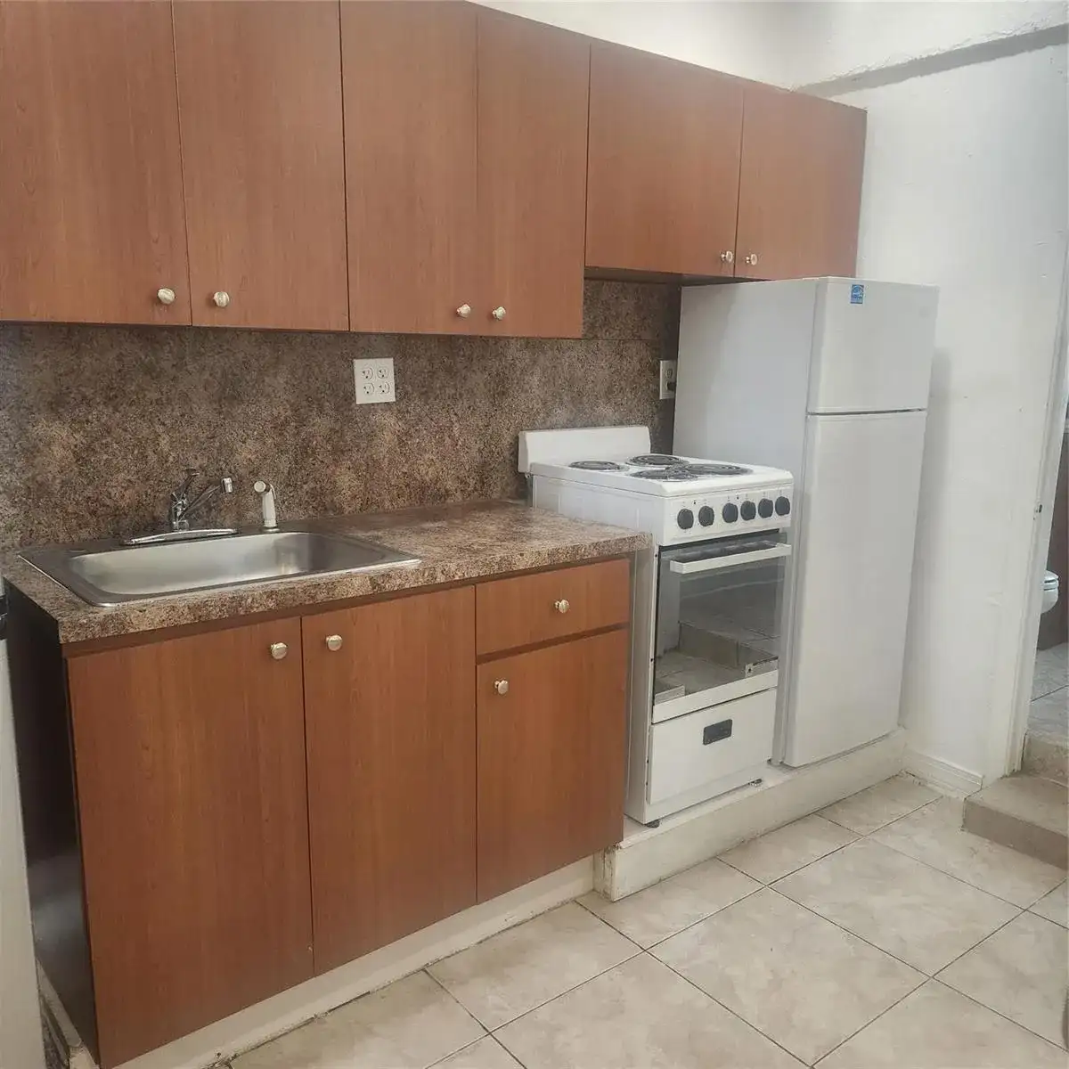 7800 SW 9th Street, North Lauderdale FL 33068 photo 4