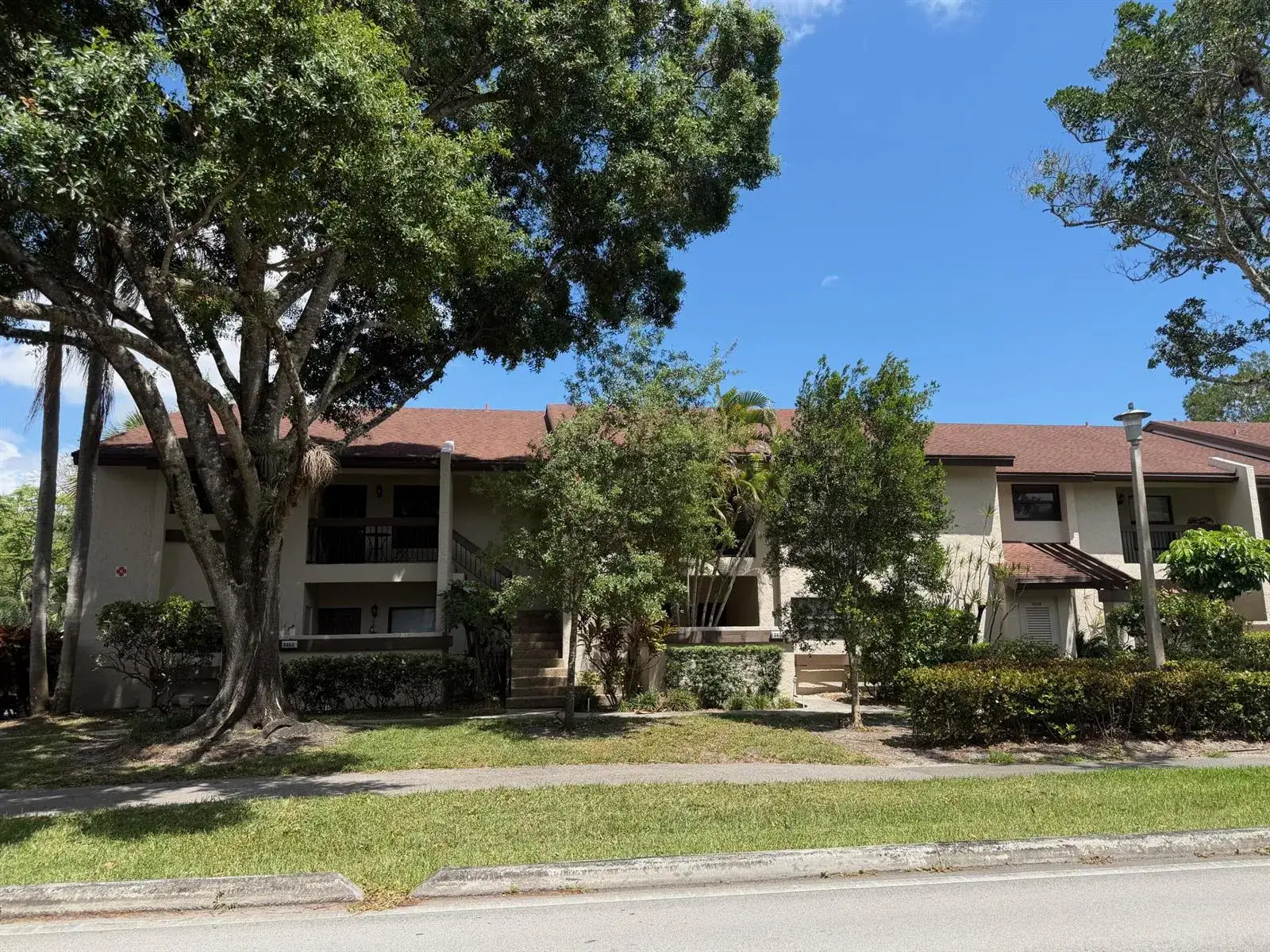 2664 NW 42nd Avenue, Coconut Creek FL 33066