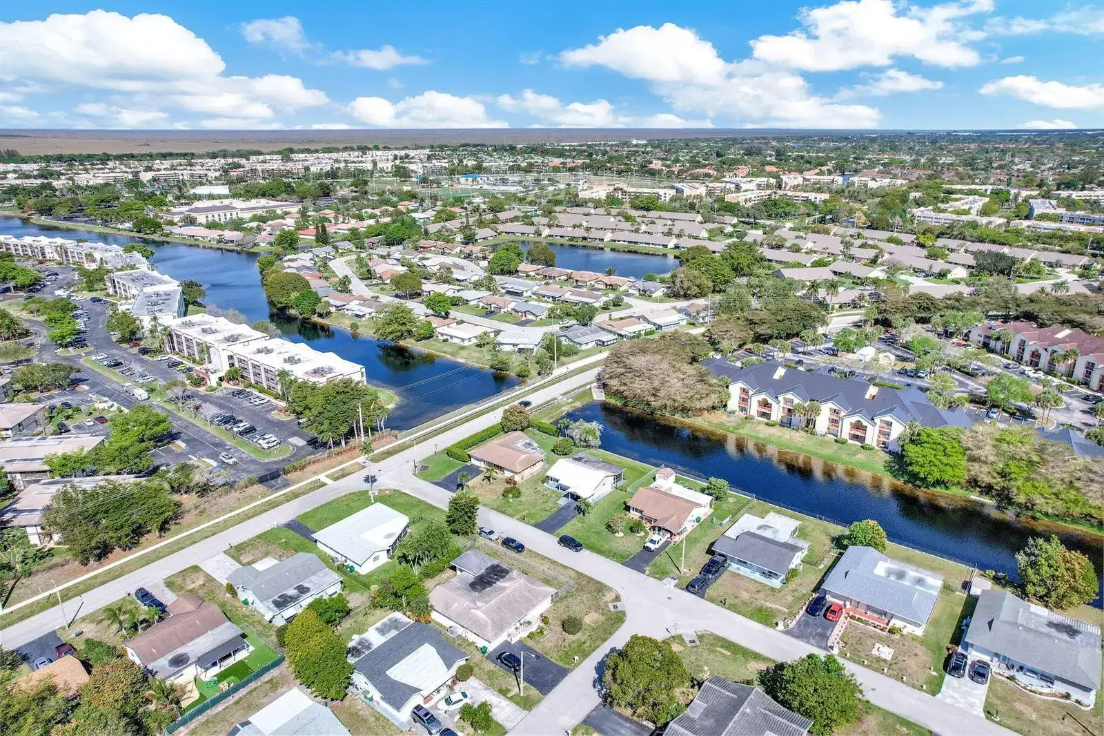 9603 NW 74th Court, Tamarac FL 33321 photo 4