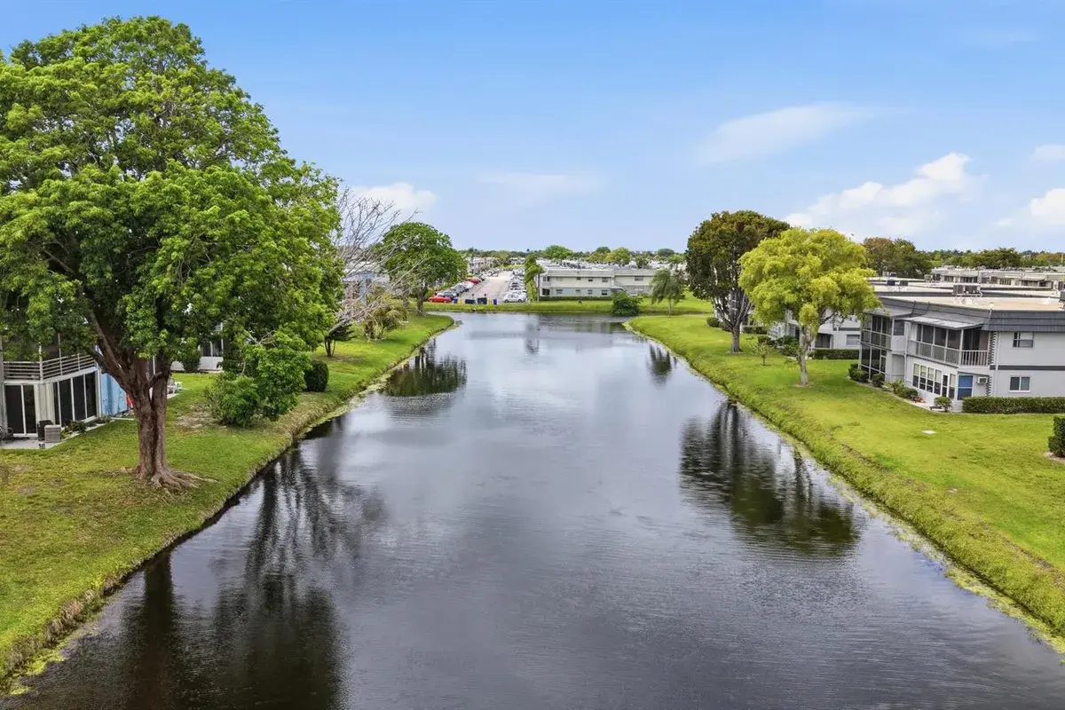 376 Saxony H, Delray Beach FL 33446