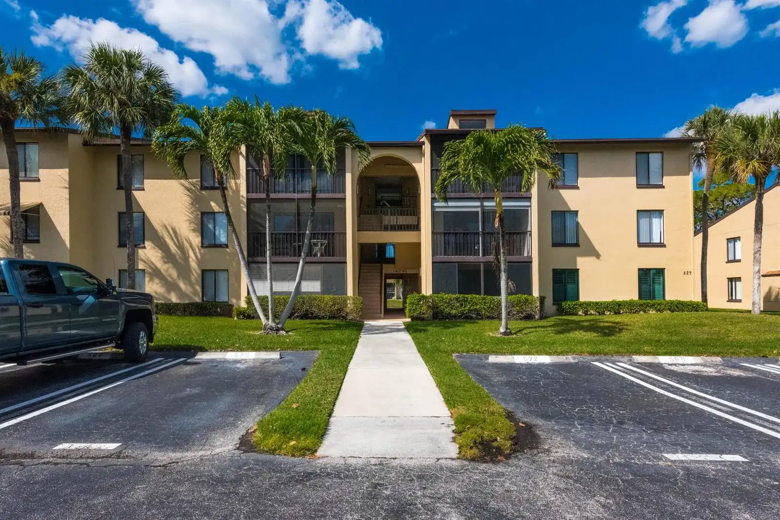 629 Sea Pine Way # D3, FL 33415 photo 2