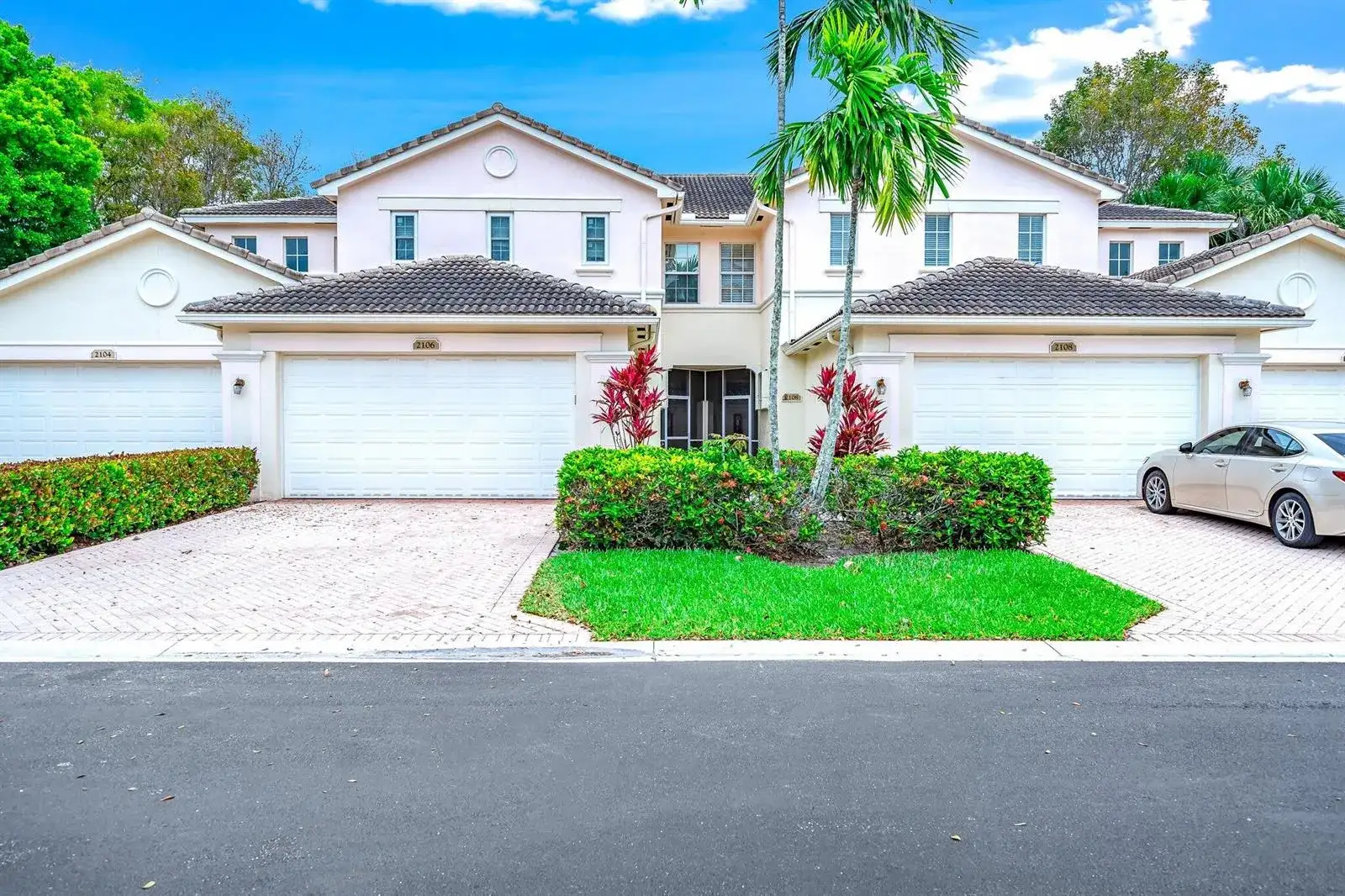 2106 Wingate Bend, Wellington FL 33414 photo 3