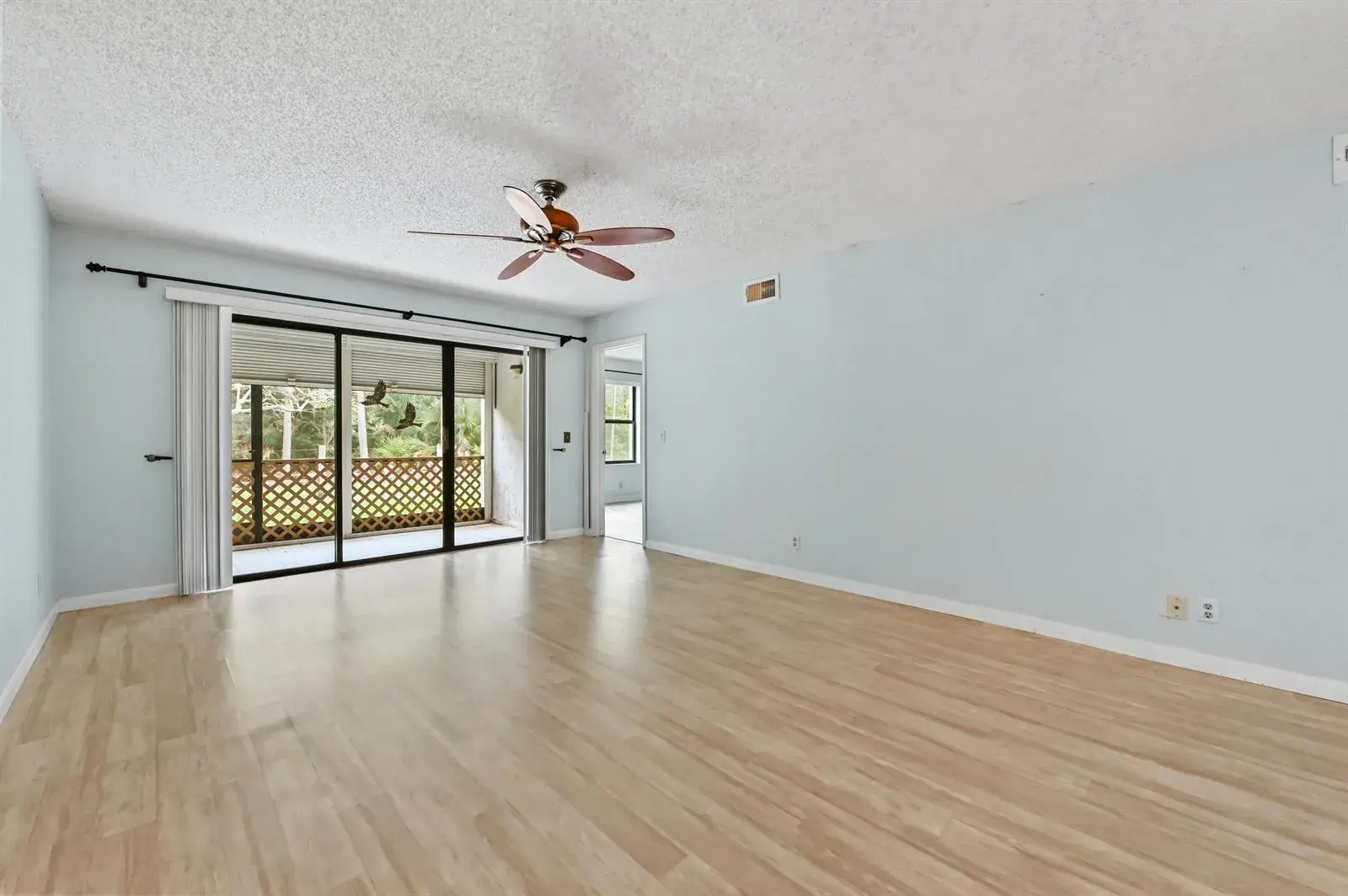 1701 Sabal Ridge Circle # B, Palm Beach Gardens FL 33418