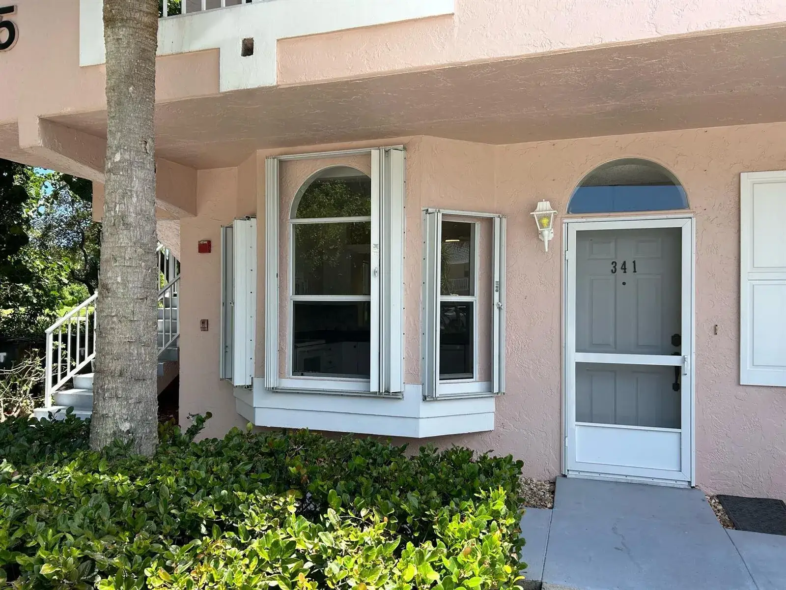 18081 SE Country Club Drive Apt 341, Jupiter FL 33469