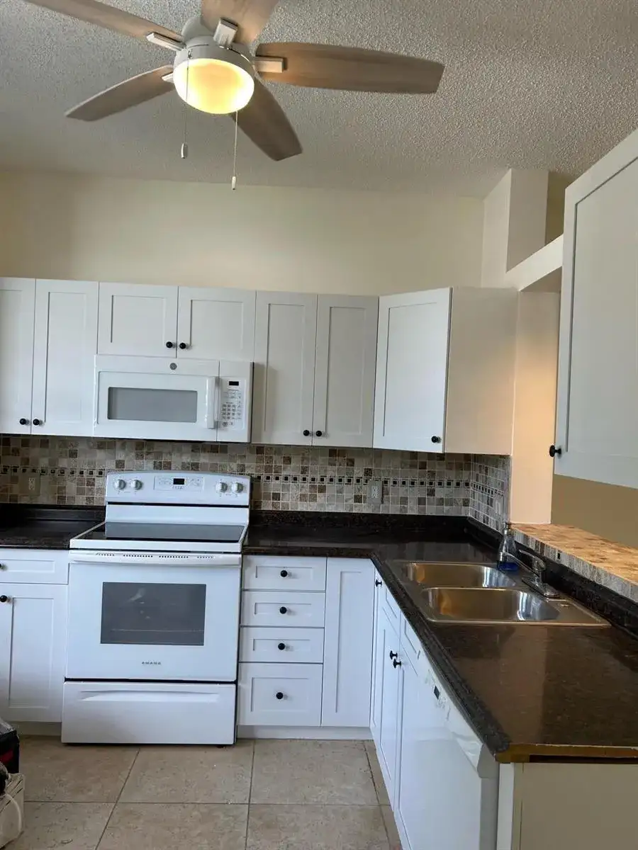 18081 SE Country Club Drive Apt 341, Jupiter FL 33469 photo 4