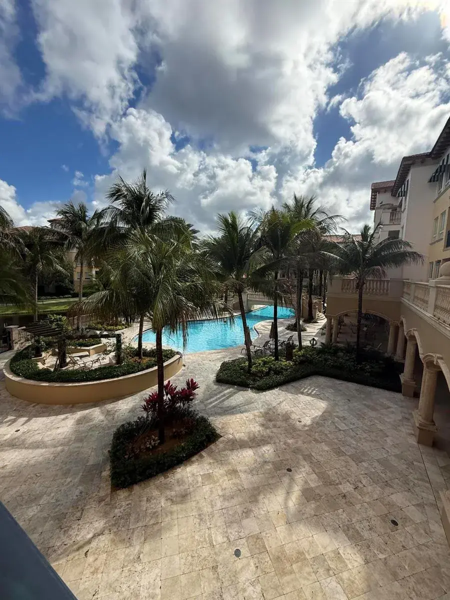 16102 Emerald Estates Drive # 212, Weston FL 33331