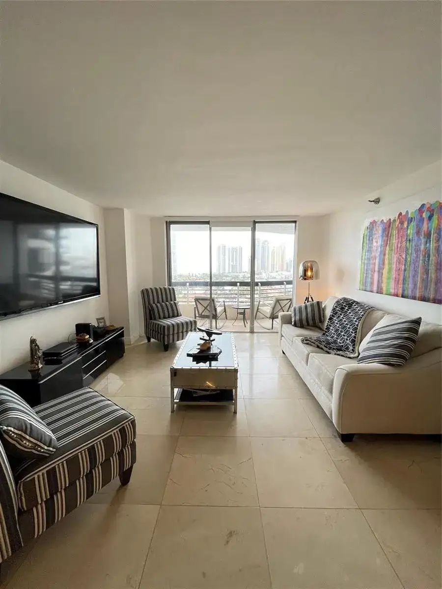 19101 NE 36th Place # 1709, Aventura FL 33180 photo 4