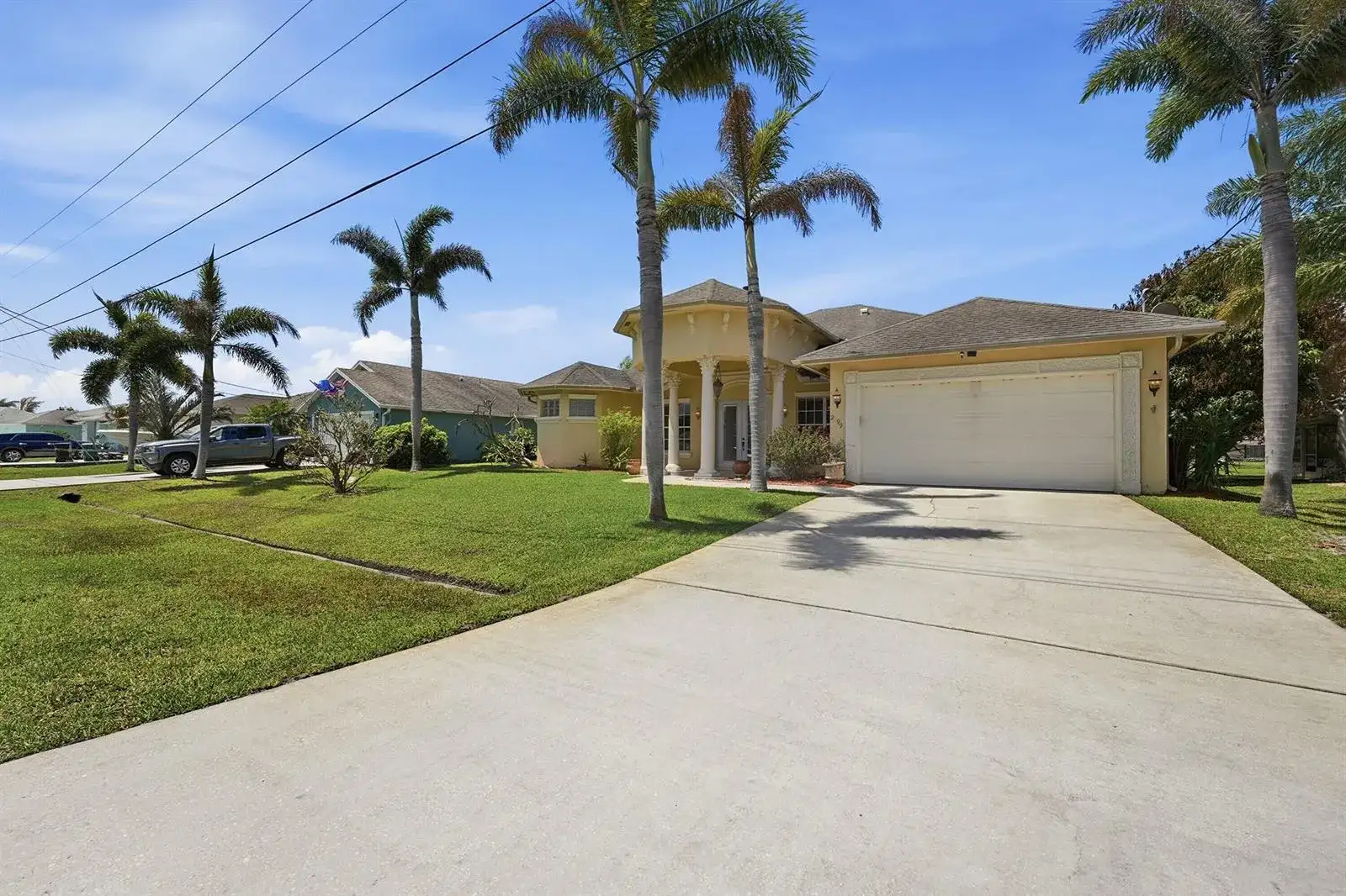 2199 SE Heathwood Circle, Port St. Lucie FL 34952 photo 3