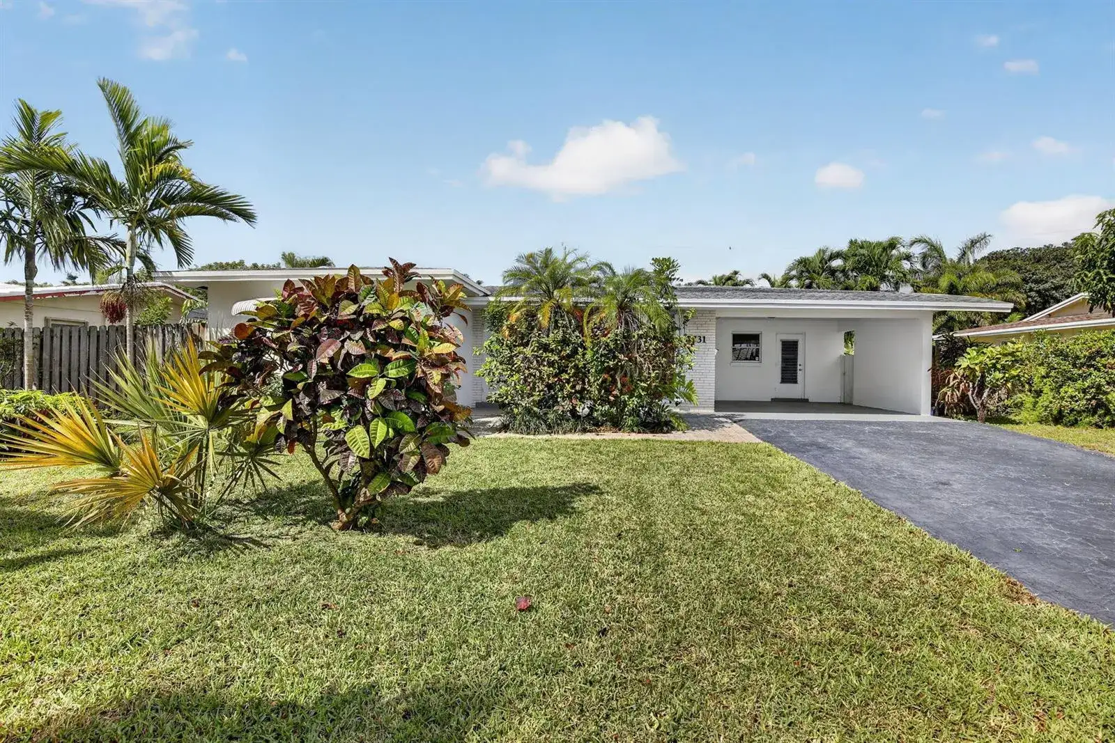 5731 NE 17th Terrace, Fort Lauderdale FL 33334 photo 2