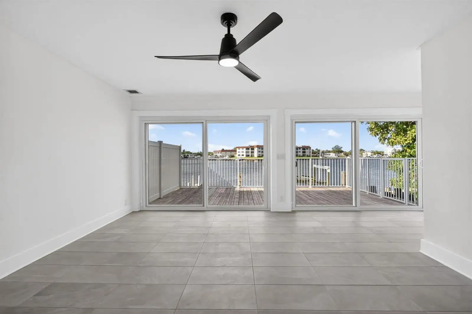 624 Southwind Circle # 3, North Palm Beach FL 33408 photo 2