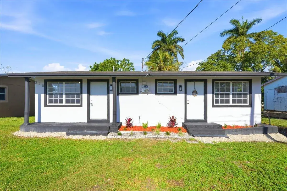 270 SW 10th Avenue, South Bay FL 33493