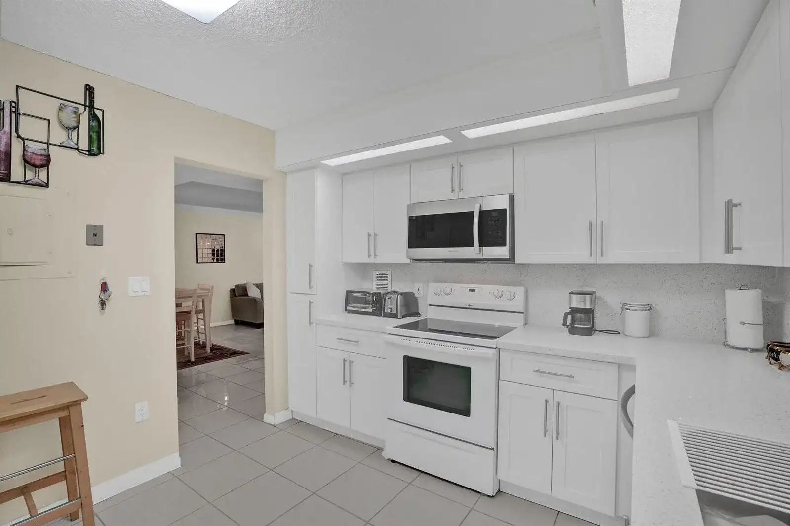 2800 N 46th Avenue # A302, Hollywood FL 33021 photo 4