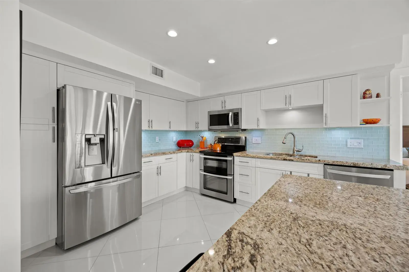 300 Diplomat Parkway Unit 317, Hallandale Beach FL 33009