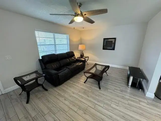 127 Flanders # C, Delray Beach FL 33484 photo 2