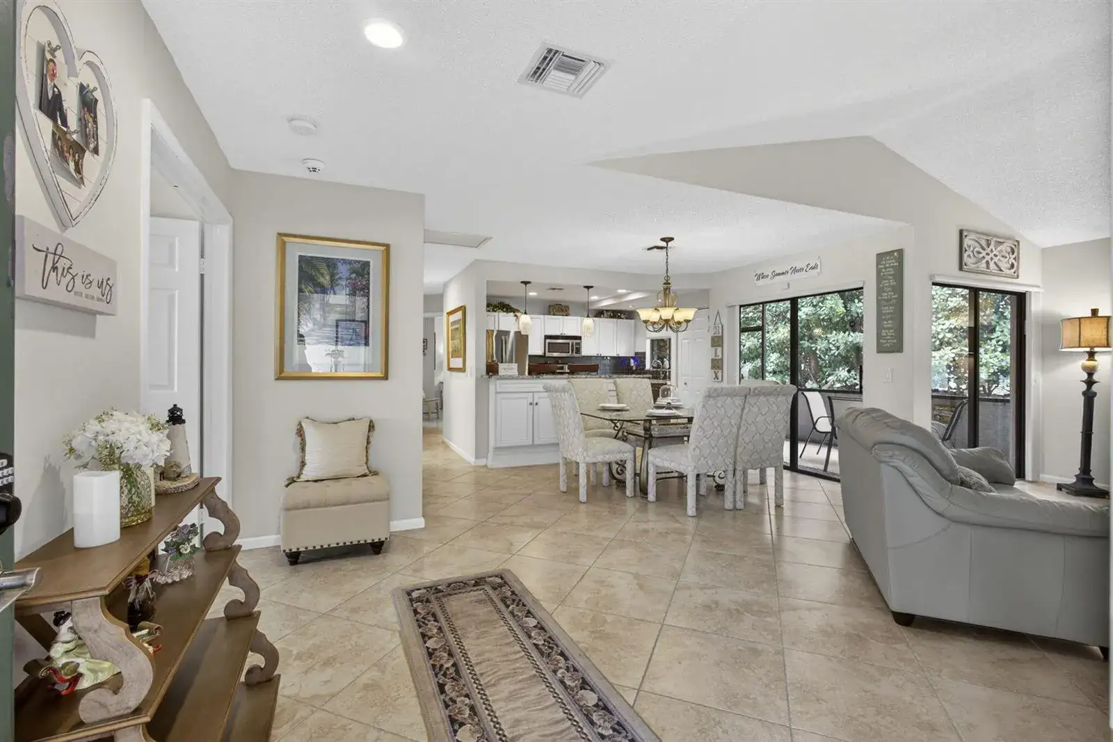 23 Lexington Lane W # B, Palm Beach Gardens FL 33418