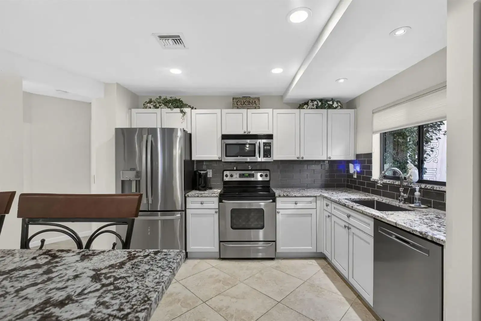 23 Lexington Lane W # B, Palm Beach Gardens FL 33418 photo 5
