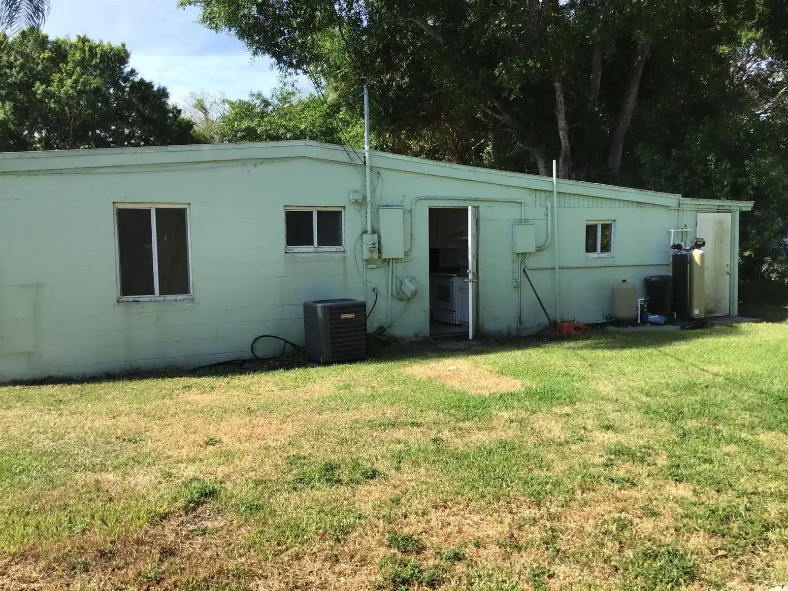 364 Johnston Street, Fort Pierce FL 34982 photo 4