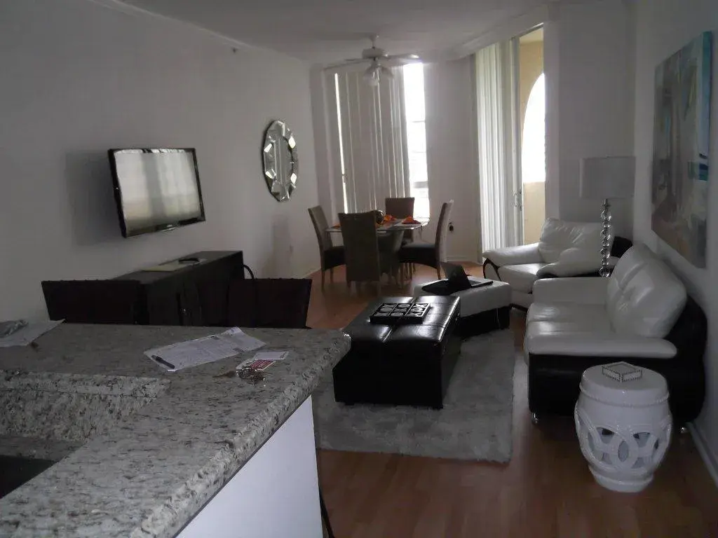 520 SE 5 Avenue # 3704, Fort Lauderdale FL 33301