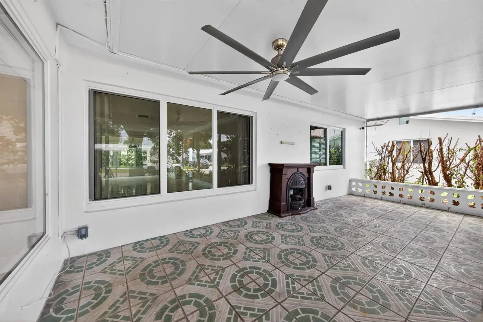 391 Leisure Boulevard, Pompano Beach FL 33064 photo 3