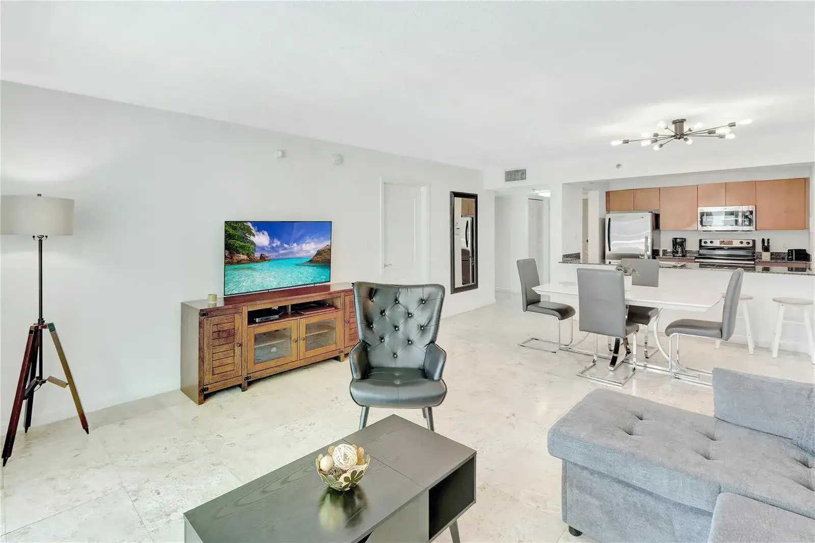 1200 Brickell Bay Drive # 3906, Miami FL 33131 photo 5