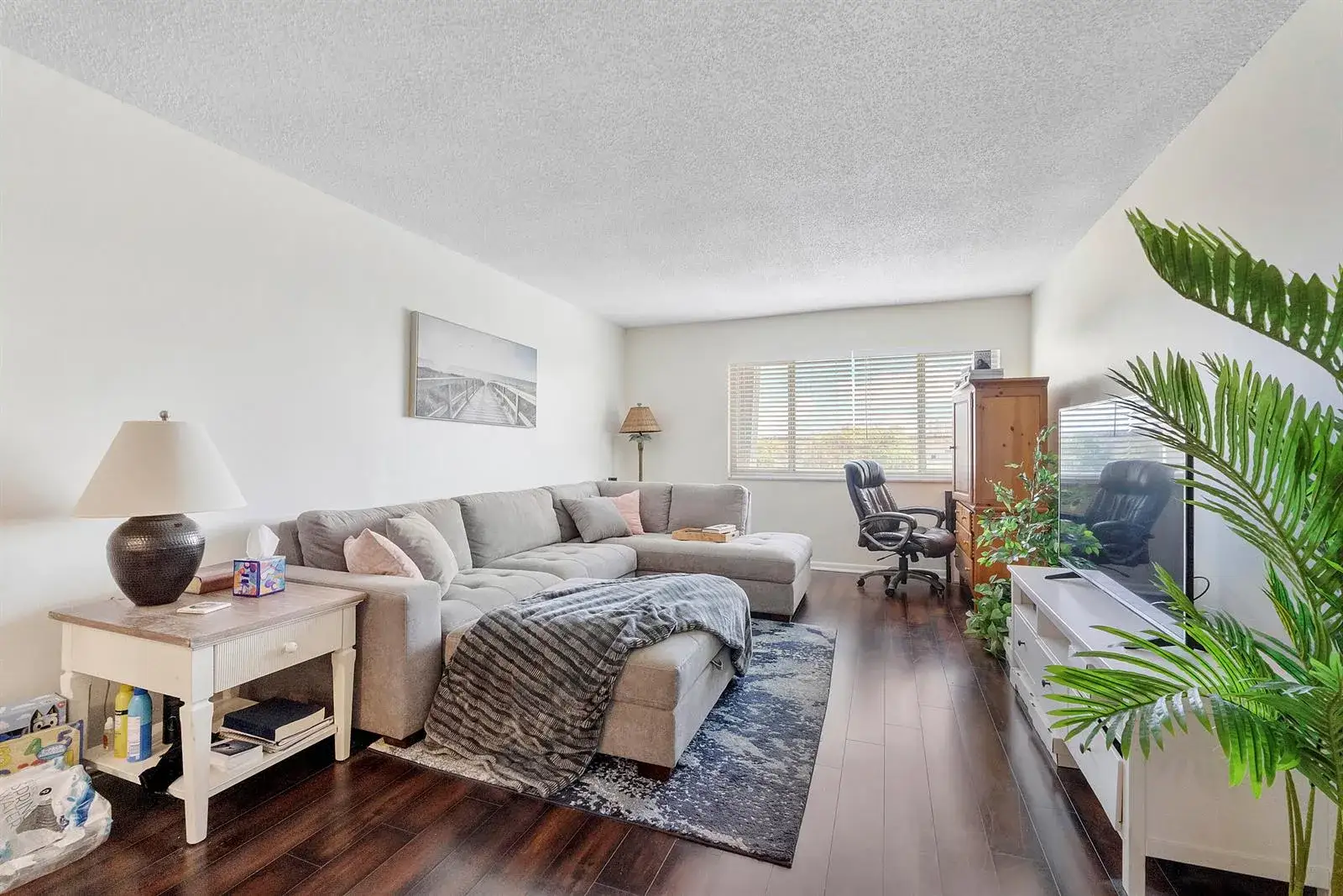 125 Shore Court # 304a, North Palm Beach FL 33408