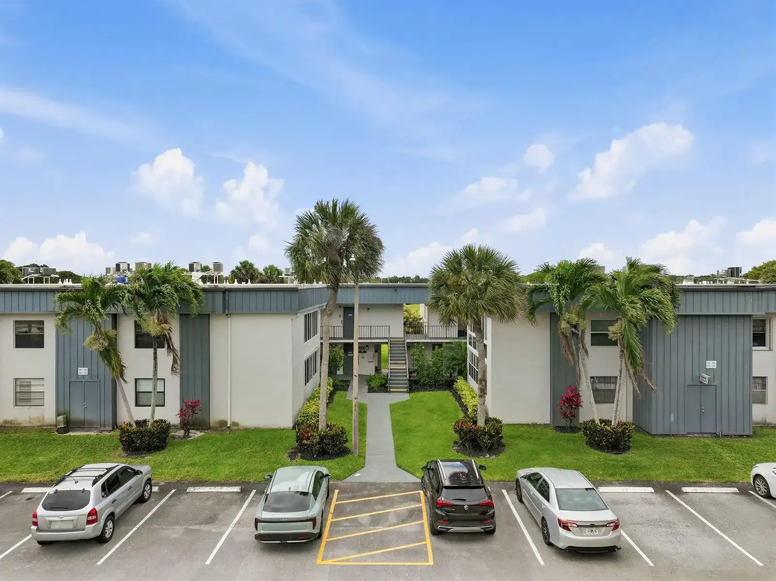 566 Piedmont L, Delray Beach FL 33484