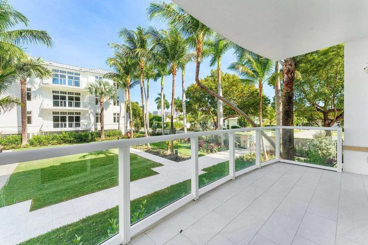 178 Lake Drive # 4102, Palm Beach Shores FL 33404