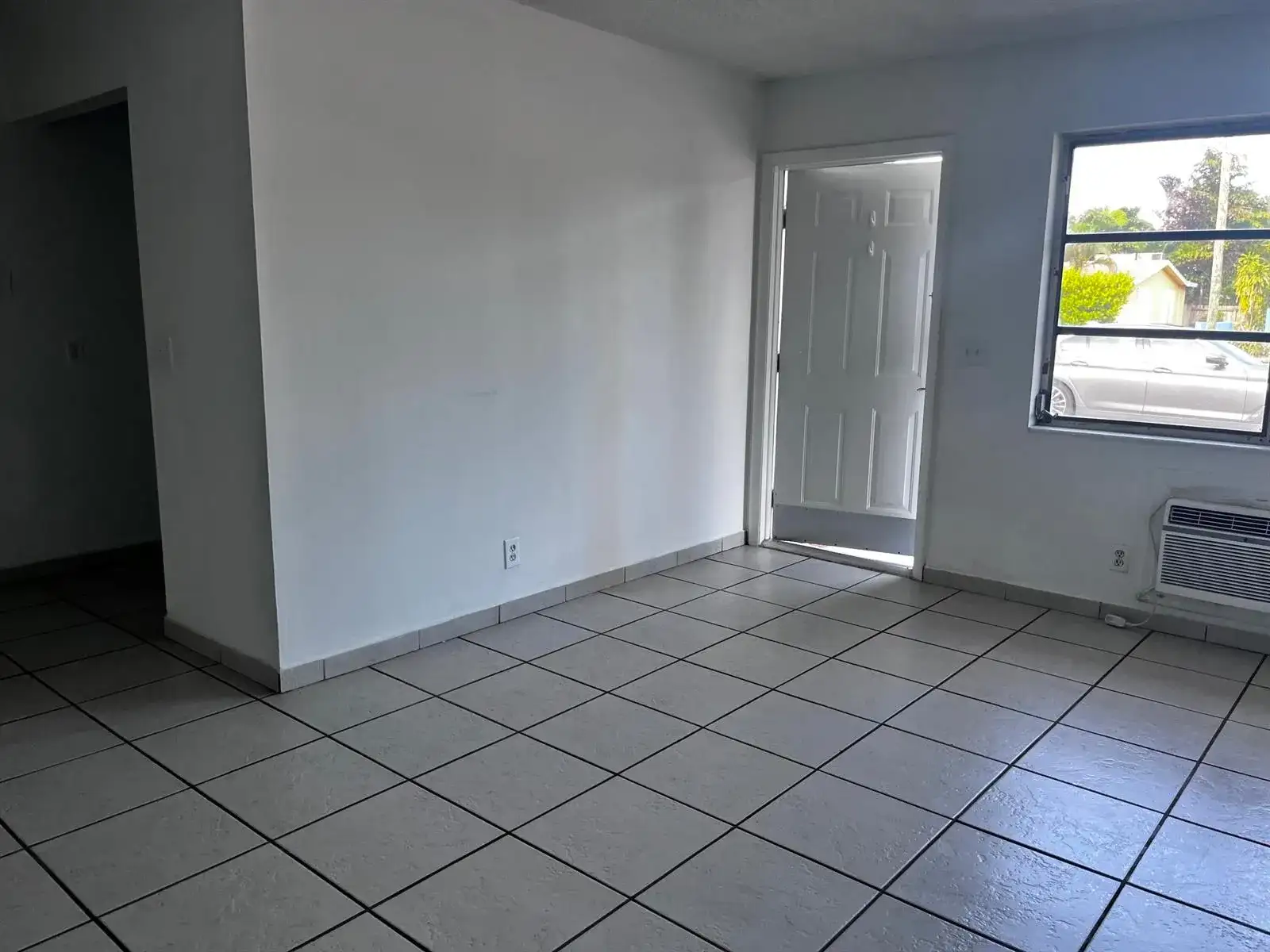 4209 S Olive Avenue, West Palm Beach FL 33405 photo 4