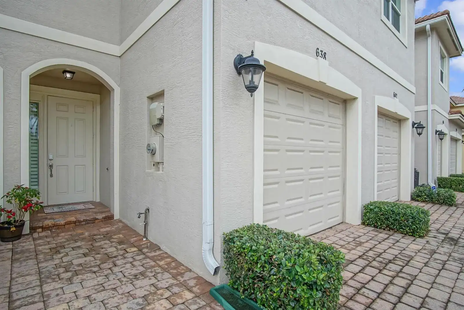 638 SW Glen Crest Way, Stuart FL 34997 photo 3