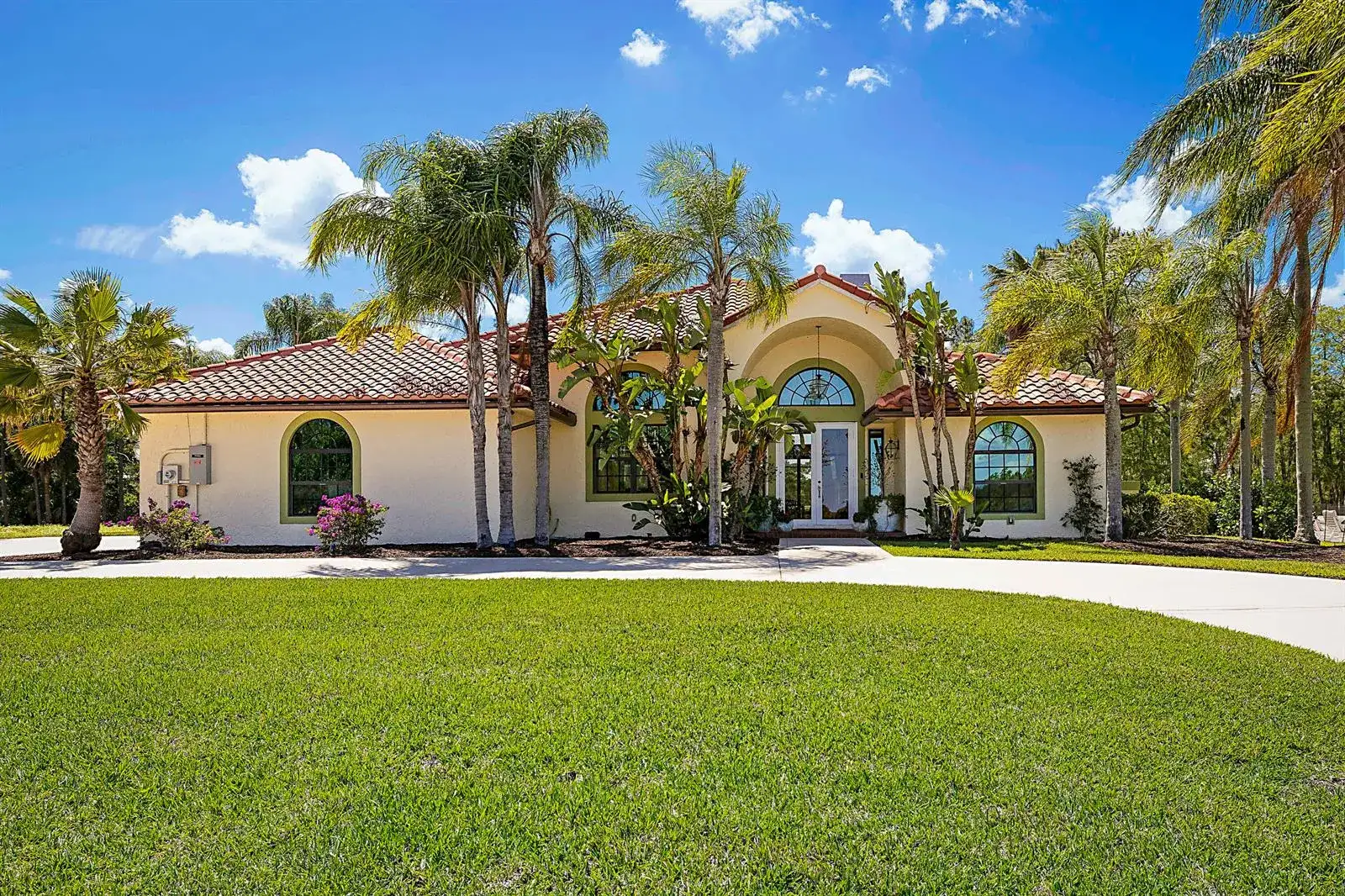 18680 SE Old Trail Drive E, Jupiter FL 33478 photo 3