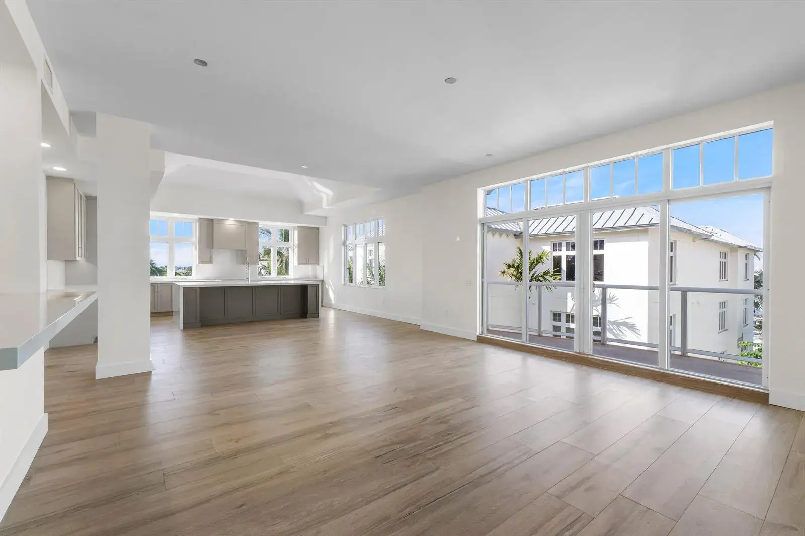 182 Lake Drive # 5302, Palm Beach Shores FL 33404