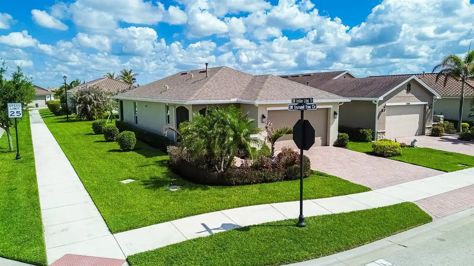 9792 SW Trumpet Tree Circle, Port St. Lucie FL 34987