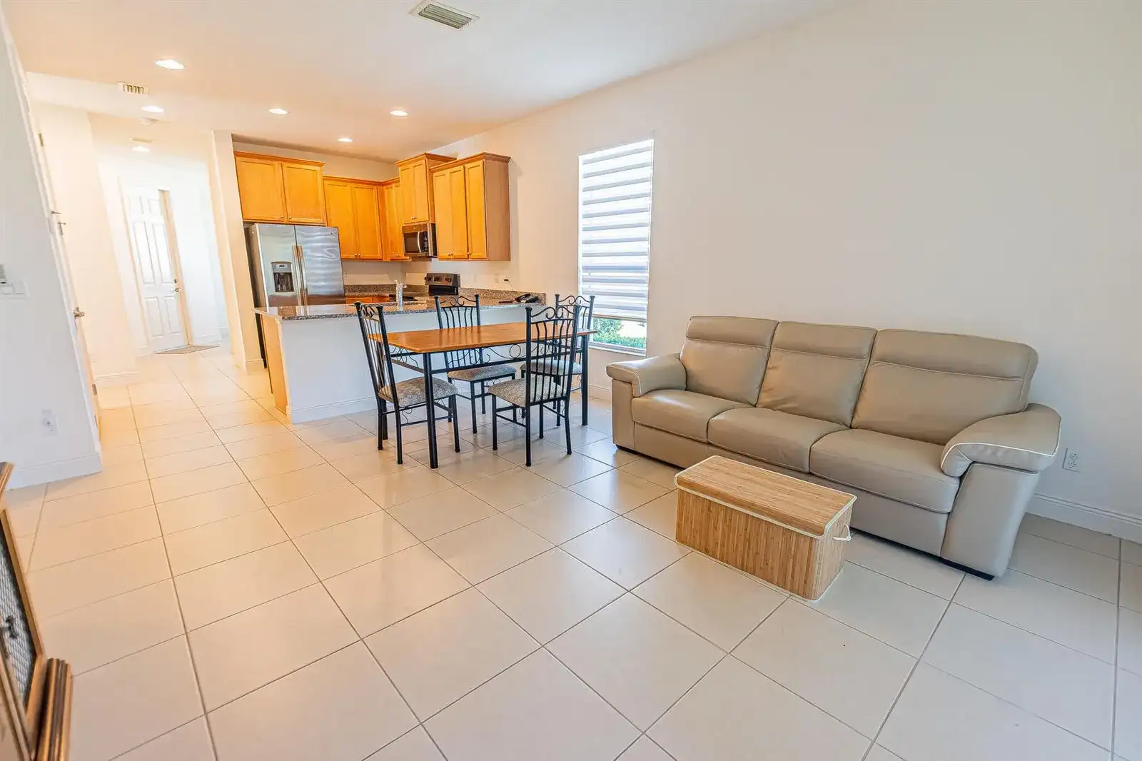 9792 SW Trumpet Tree Circle, Port St. Lucie FL 34987 photo 2