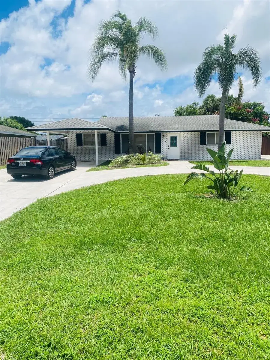 4295 Crestdale Street, Palm Beach Gardens FL 33410