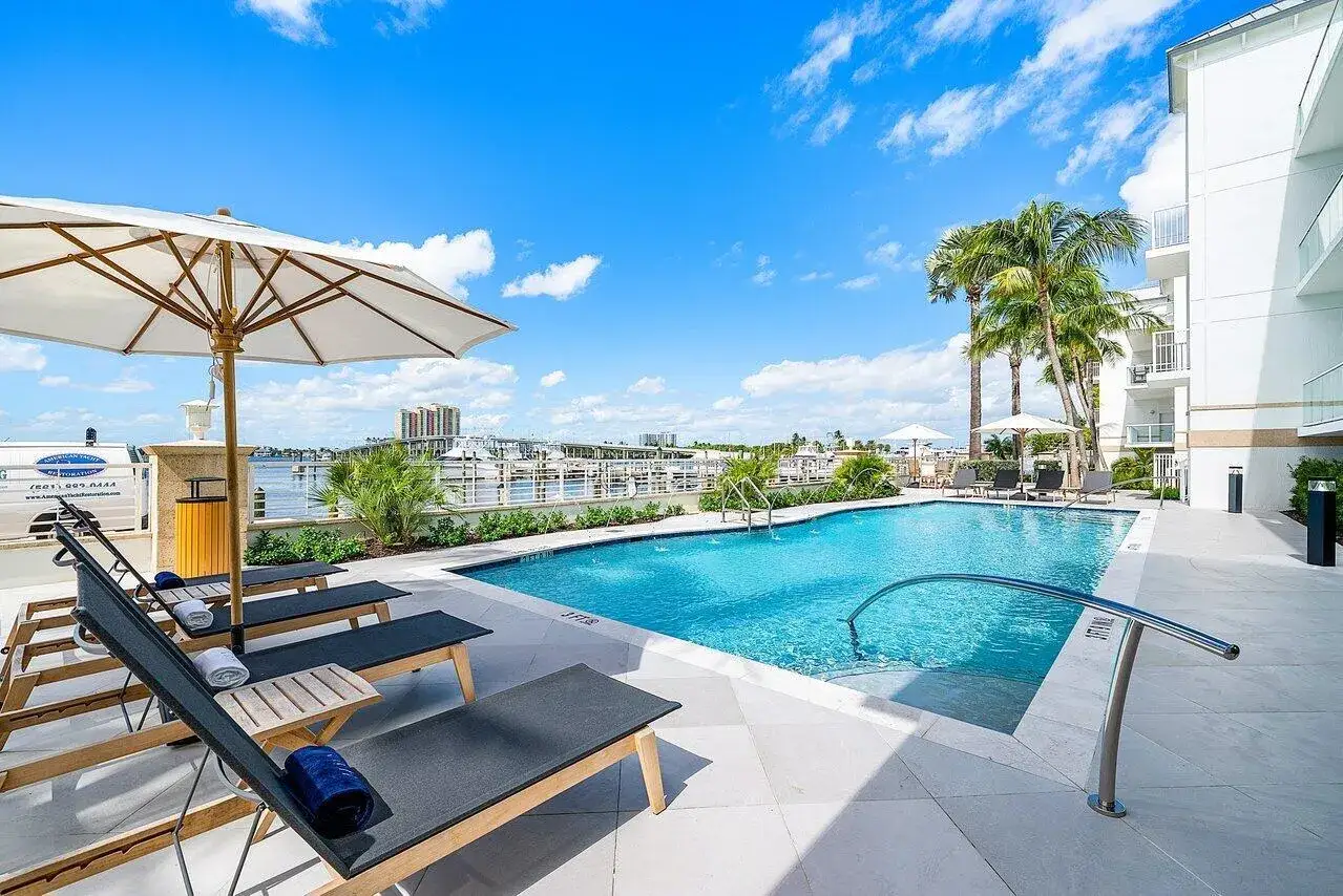 180 Lake Drive # 2103, Palm Beach Shores FL 33404