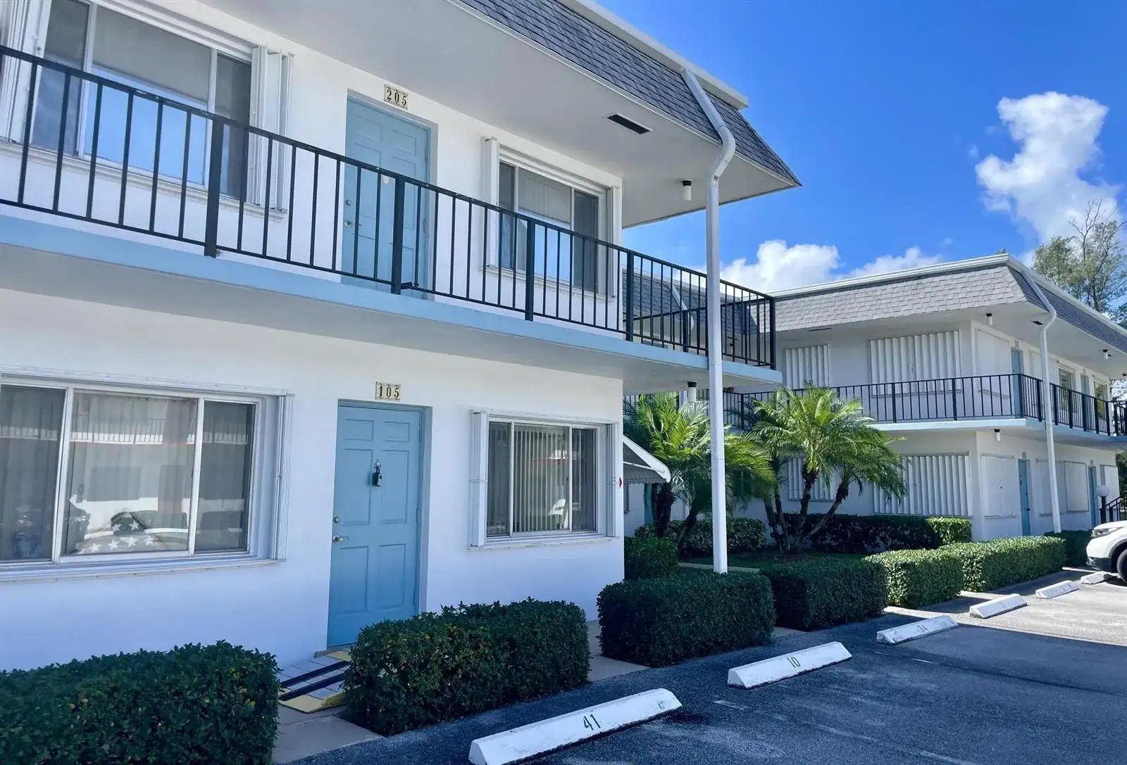 2880 Lake Osborne Drive # 205, FL 33461 photo 3