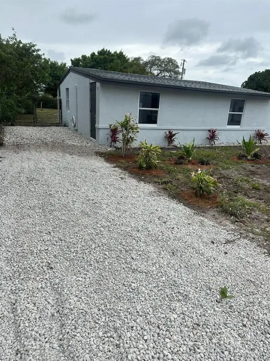 4365 27th Avenue, Vero Beach FL 32967 photo 2