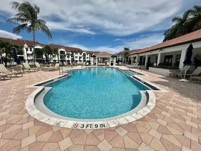 402 Villa Circle # 402, Boynton Beach FL 33435 photo 5
