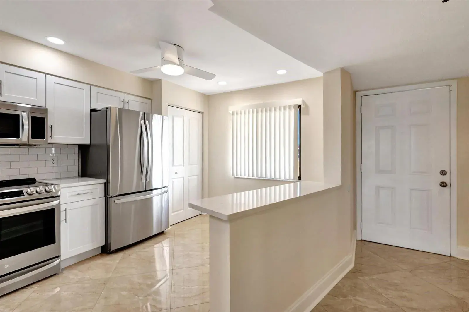 14460 Strathmore Lane # 807, Delray Beach FL 33446