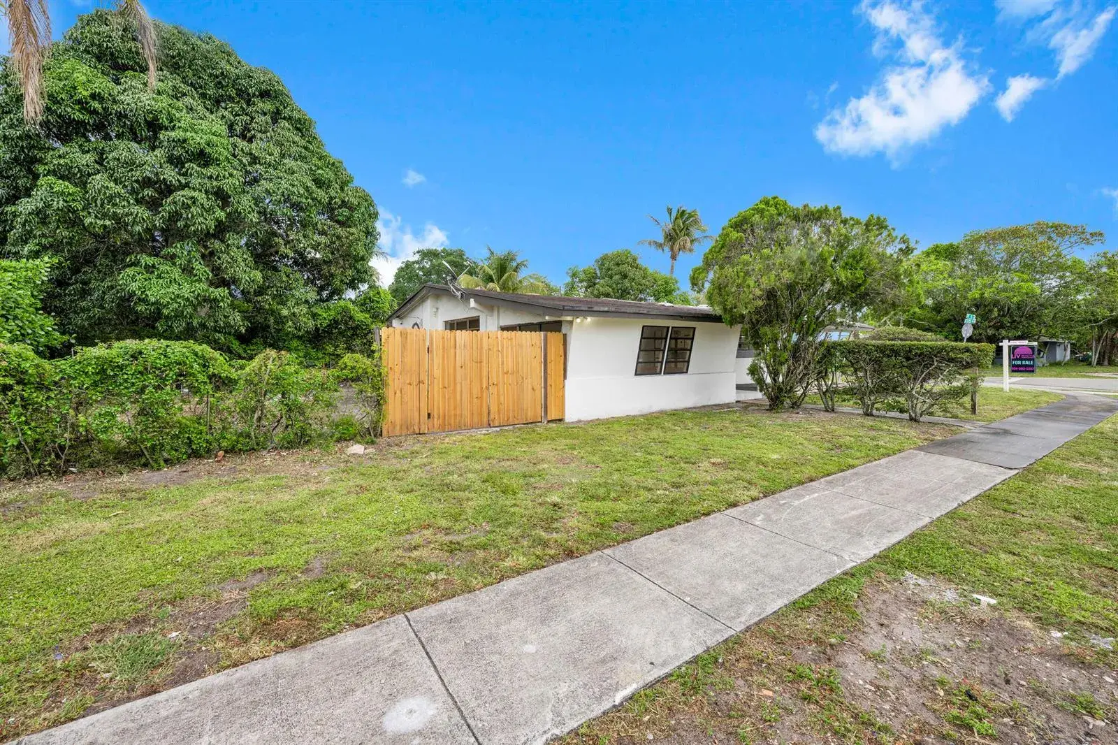 17551 NE 5th Avenue, North Miami Beach FL 33162