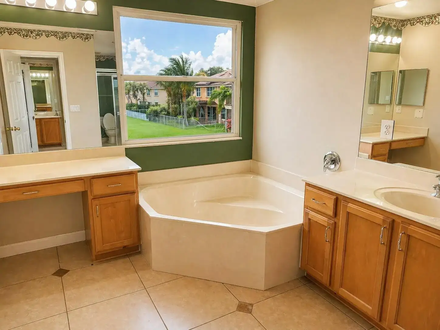 5097 Bright Galaxy Lane, FL 33463 photo 3