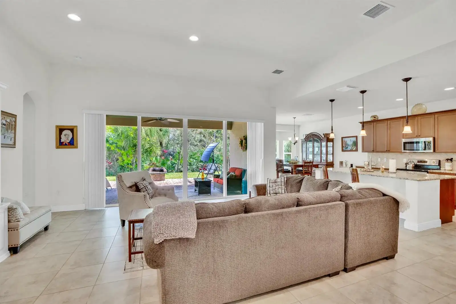 393 11th Square SW, Vero Beach FL 32962 photo 5