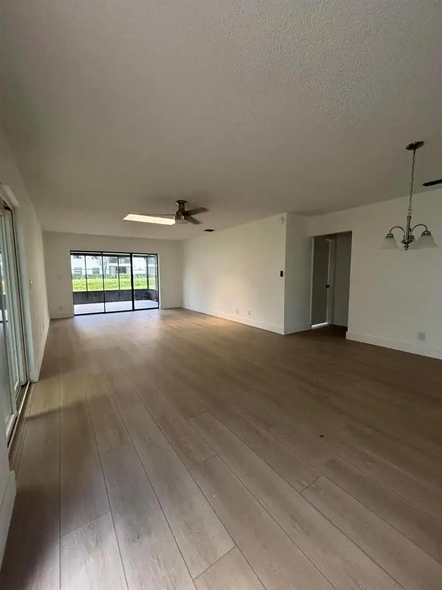 5430 Mirror Lakes Boulevard, Boynton Beach FL 33472 photo 4